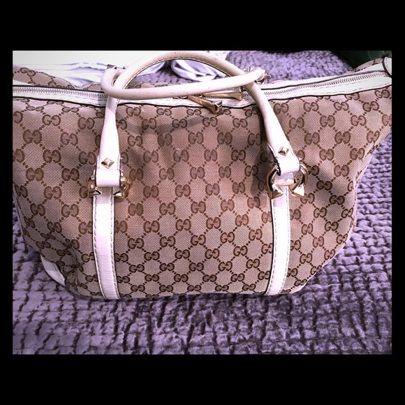 GucciTote! - Picture 1 of 7